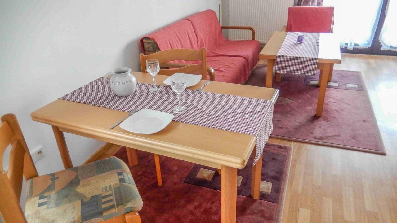 Ferienwohnungen Am Hasenweg 鲁斯多夫 外观 照片
